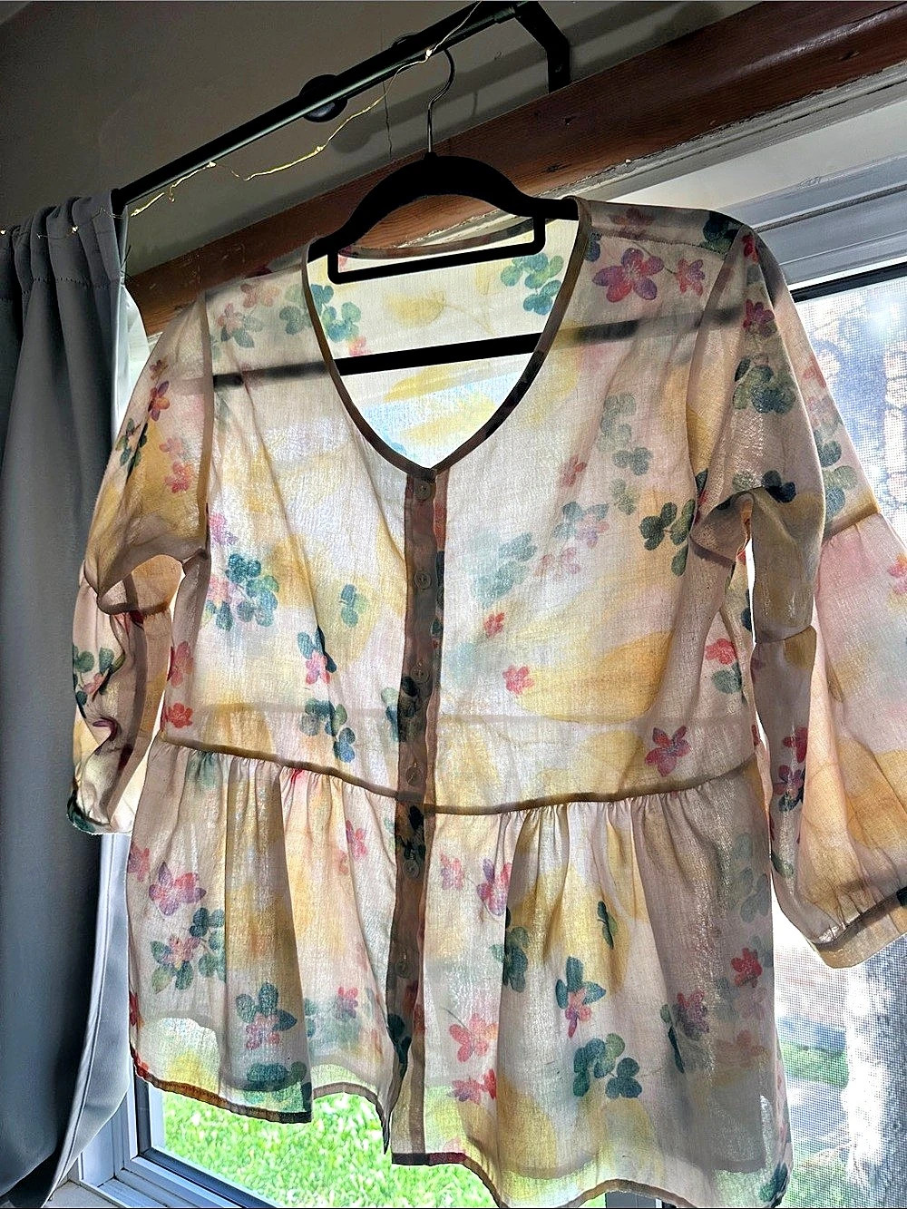 Floral Blouse in Yellow/Multicolor Small Like New